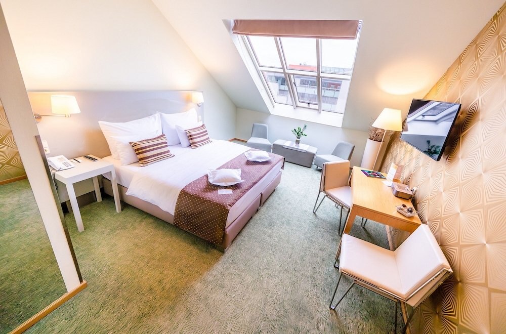Grandium Hotel Prague Room Type - Junior Suite