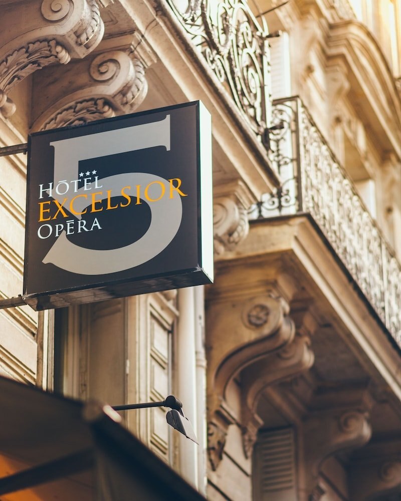 Hôtel Excelsior Opéra - Tap to explore photos