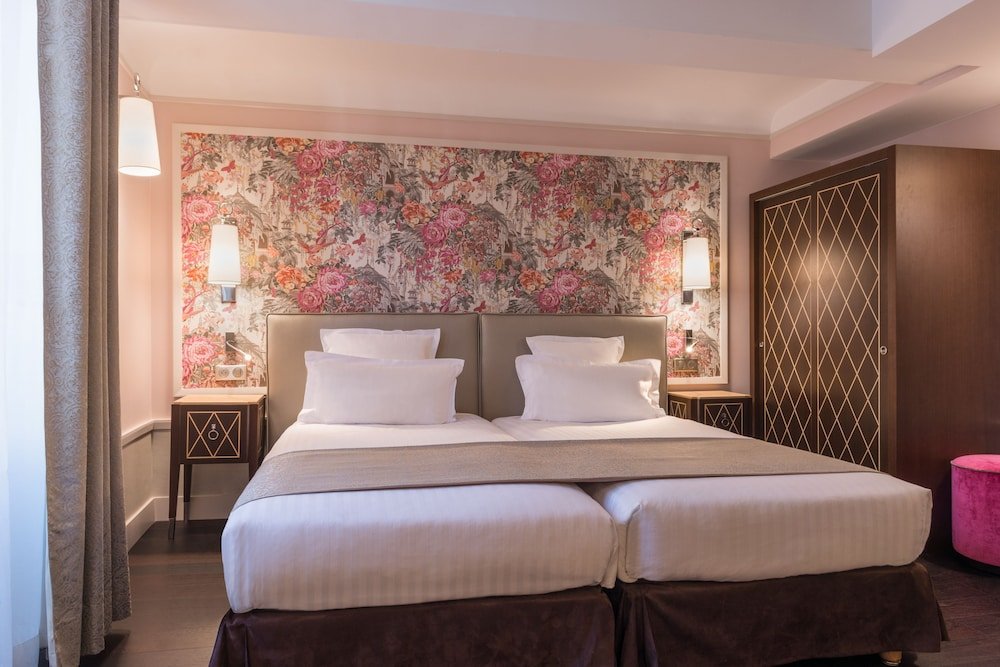 Crystal Hôtel Room Type - Superior Triple Room