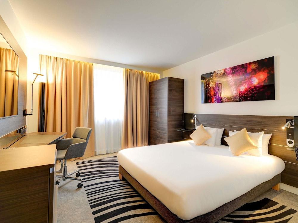Novotel Paris Centre Bercy Room Type - Superior Room with double bed