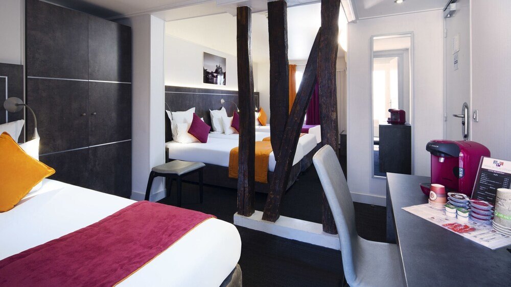 Hôtel du Plat d'Etain Room Type - Quadruple Room