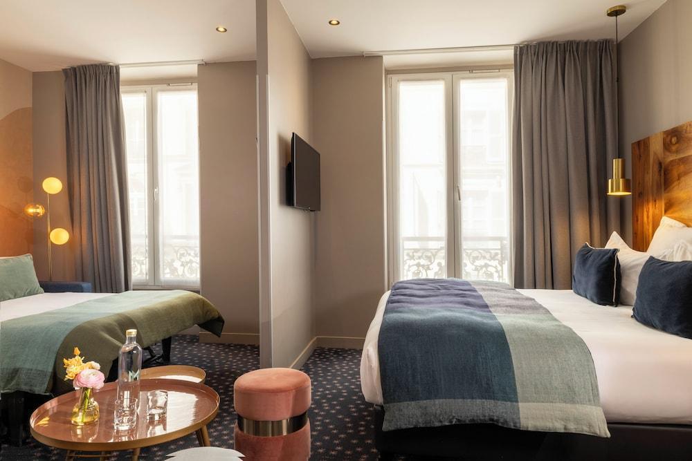 Maxim Folies Room Type - Junior Suite Maxim Folies Room Type - Junior Suite