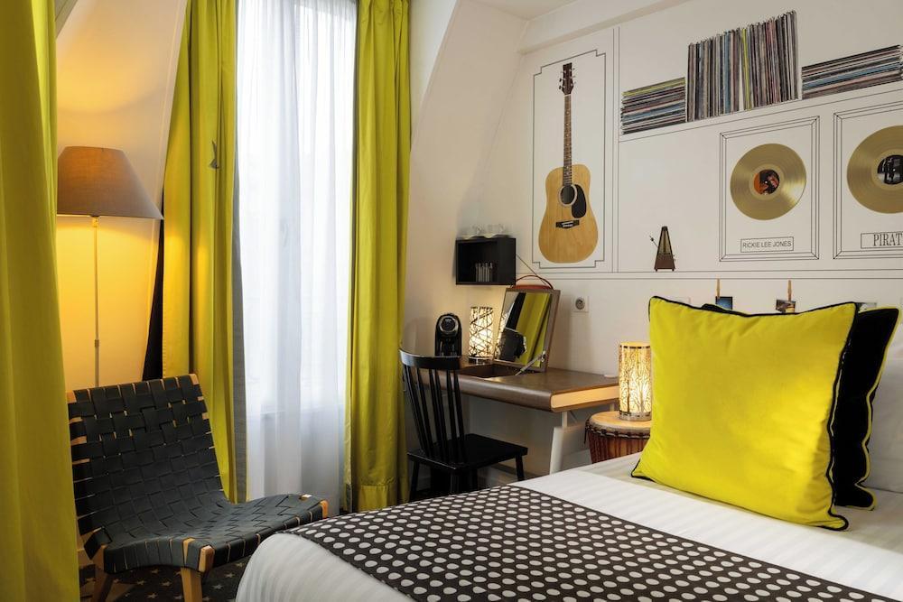 Hôtel du Triangle d'Or Room Type - Superior Double Room