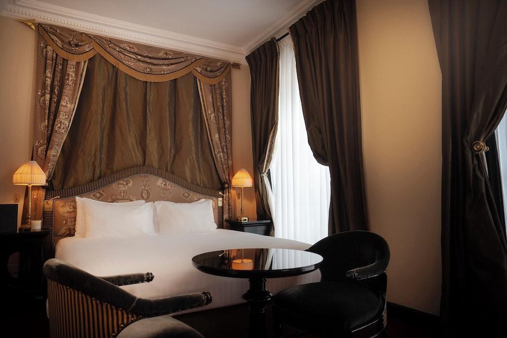 Maison Athénée Room Type - Deluxe Room, 1 King Bed, Bathtub