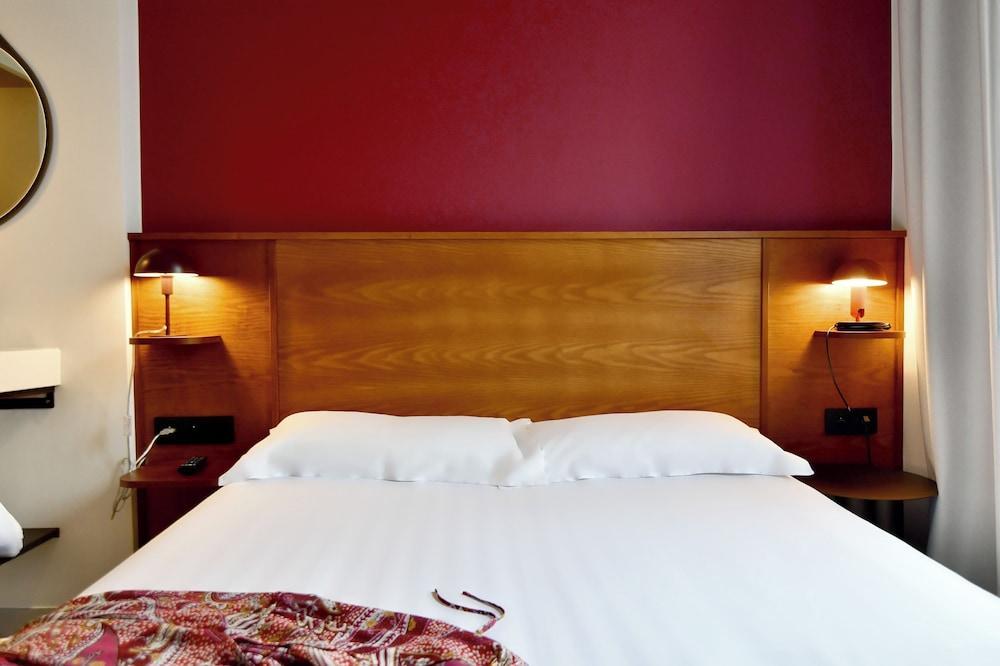 Agate Hotel Room Type - Standard Double Room