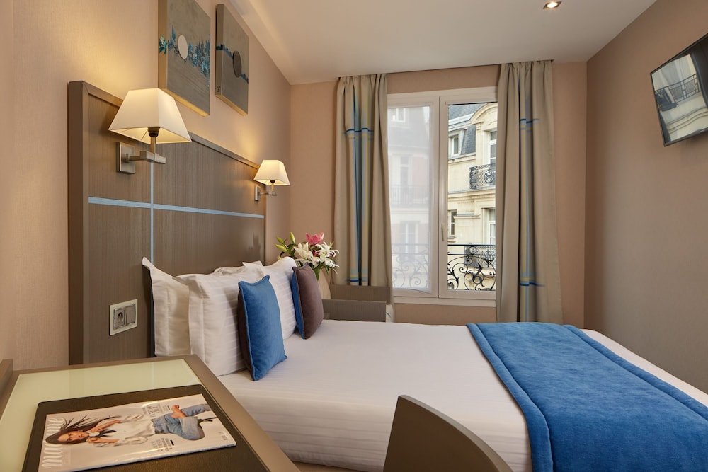 Hôtel Alizé Grenelle Tour Eiffel Room Type - Double Room, Bathtub
