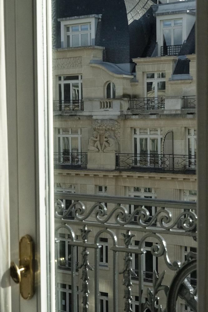 Paris Marriott Opera Ambassador - Tap to explore photos