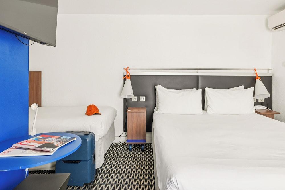 ibis Styles Paris République - Tap to explore photos