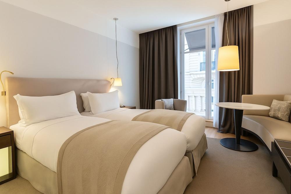 Sofitel Paris Arc de Triomphe Room Type - Luxury Room, 2 Twin Beds