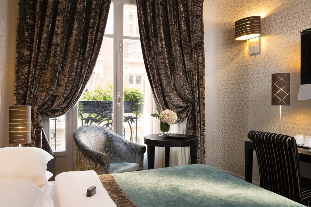 Hotel Ares Eiffel Room Type - Superior Room