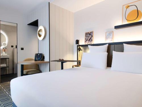 Mercure Paris Bercy Bibliotheque - Tap to explore photos