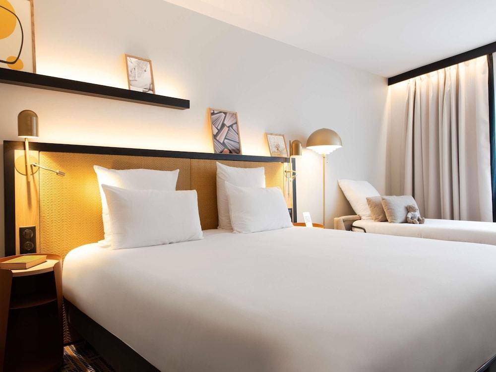 Mercure Paris Bercy Bibliotheque Room Type - Classic Triple Room, 1 Double Bed with Sofa bed Mercure Paris Bercy Bibliotheque Room Type - Classic Triple Room, 1 Double Bed with Sofa bed