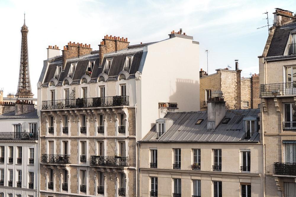 Hôtel Eiffel Segur Room Type - Superior double room with view on Eiffel Tower