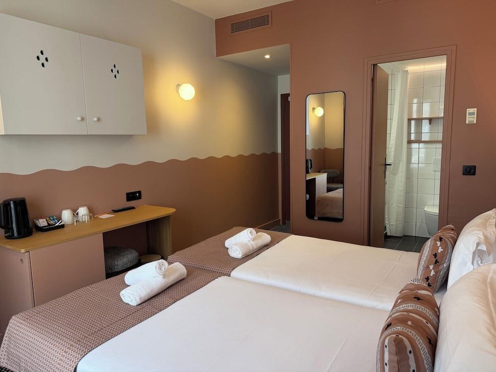 Hotel Berne Opera Room Type - Double or Twin Room Hotel Berne Opera Room Type - Double or Twin Room