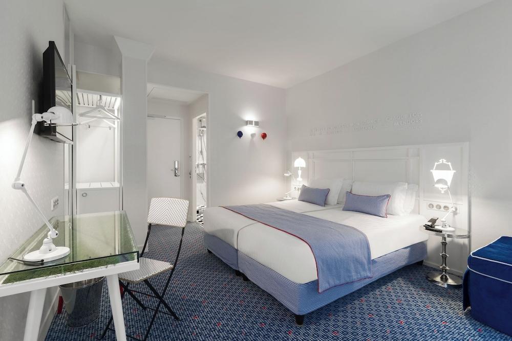 Hôtel 34B - Astotel Room Type - Privilege Room - Complimentary soft minibar, courtesy tray, digital press, fitness, sauna Hôtel 34B - Astotel Room Type - Privilege Room - Complimentary soft minibar, courtesy tray, digital press, fitness, sauna