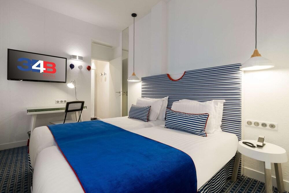 Hôtel 34B - Astotel Room Type - Triple Room - Complimentary soft minibar, courtesy tray, digital press, fitness, sauna Hôtel 34B - Astotel Room Type - Triple Room - Complimentary soft minibar, courtesy tray, digital press, fitness, sauna