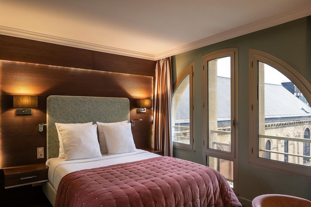 Royal Garden Champs-Elysées Room Type - Classic Double Room