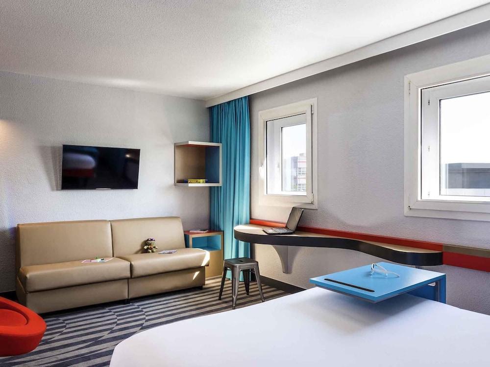 ibis Styles Antony Paris Sud - Tap to explore photos