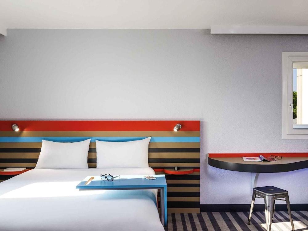 ibis Styles Antony Paris Sud - Tap to explore photos