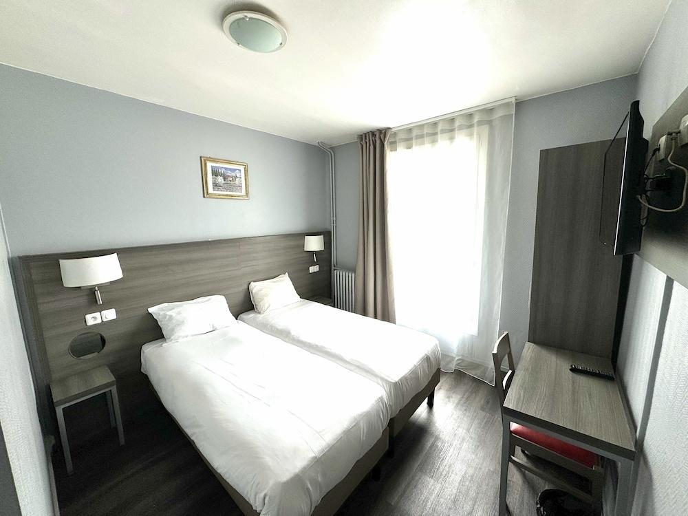 Hipotel Paris Père Lachaise République Room Type - Twin Room