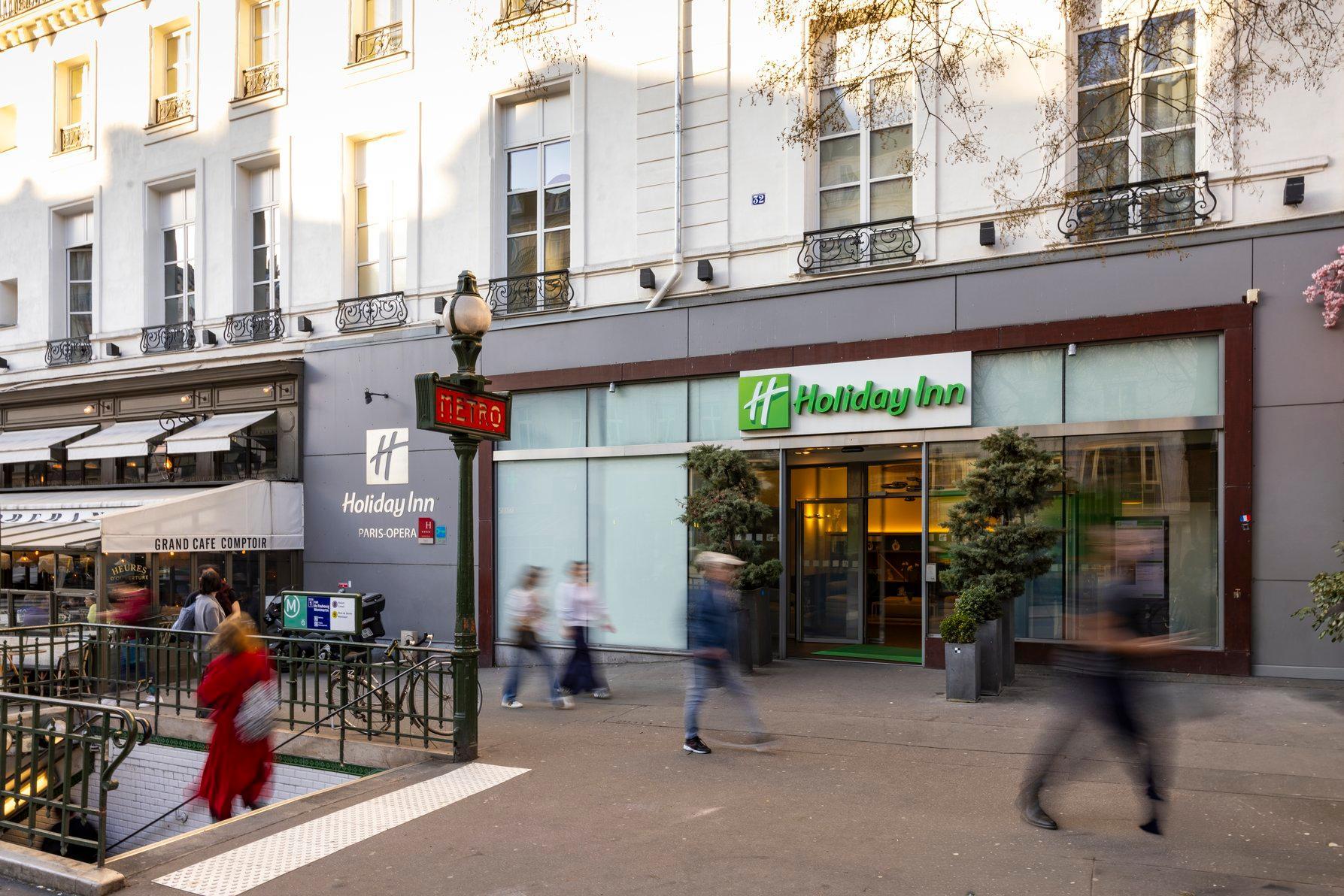 Holiday Inn Paris Op - Tap to explore photos