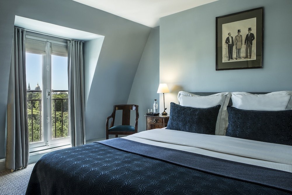 Hotel Brighton Room Type - Deluxe Room - Vue Paris