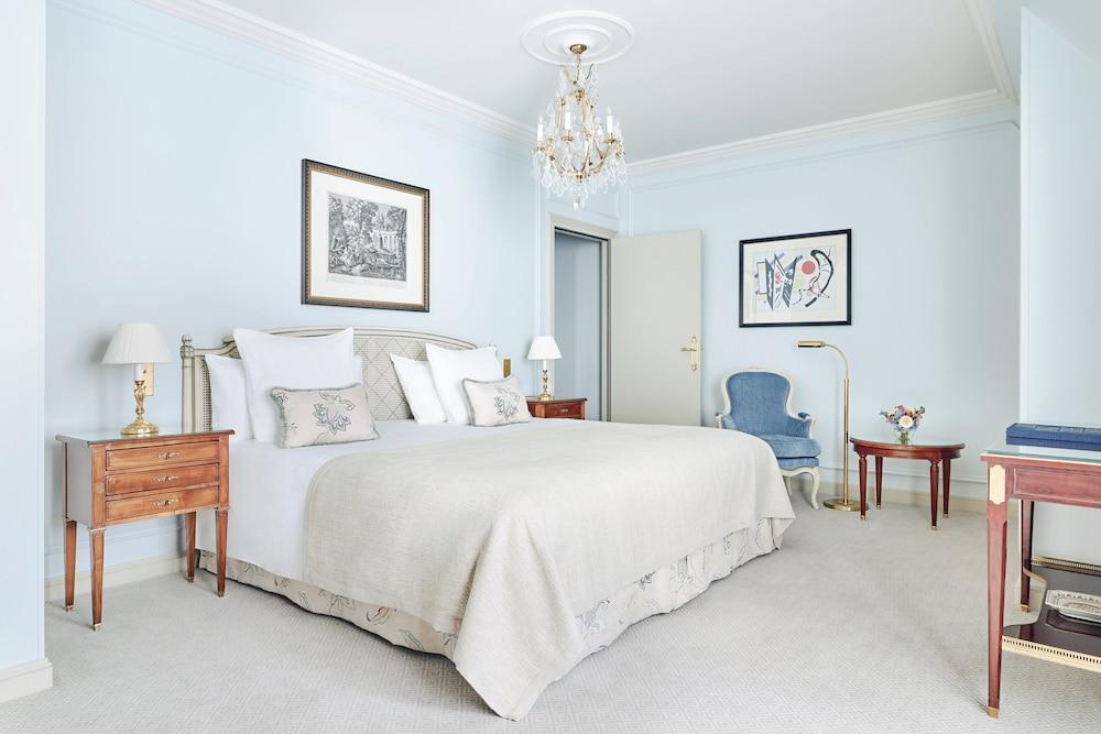 Le Bristol Paris - Oetker Hotels Room Type - Prestige Room with Balcony