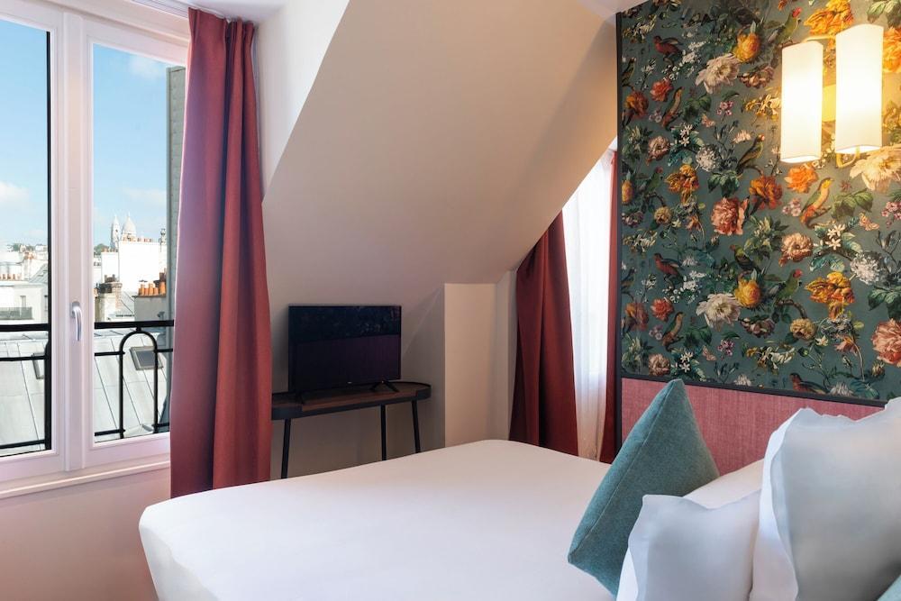 Hôtel Brittany Opéra Room Type - Family Room, 1 Queen Bed with Sofa bed, City View Hôtel Brittany Opéra Room Type - Family Room, 1 Queen Bed with Sofa bed, City View