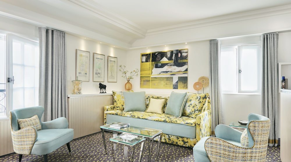 Le Burgundy Paris Room Type - Royal Suite