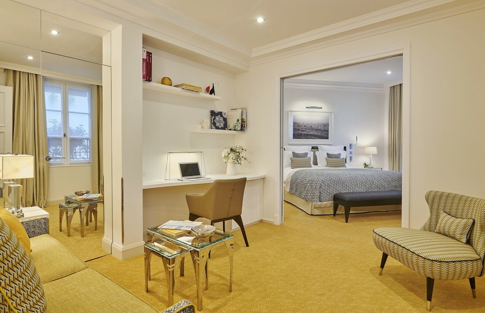 Le Burgundy Paris Room Type - Opera Suite