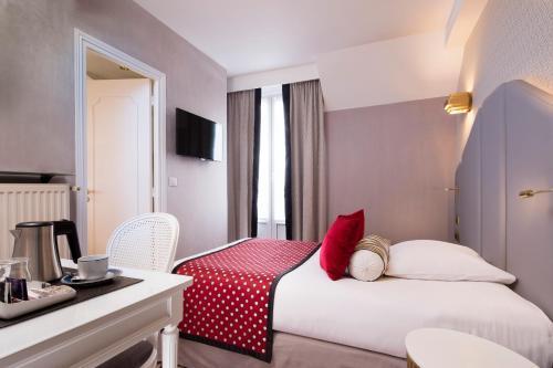 Hotel Victor Hugo Paris Kléber - Tap to explore photos