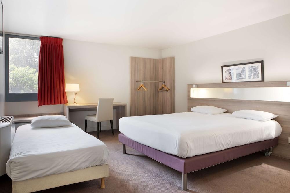 KYRIAD PARIS EST - Bois de Vincennes Room Type - Superior Room, 3 Twin Beds