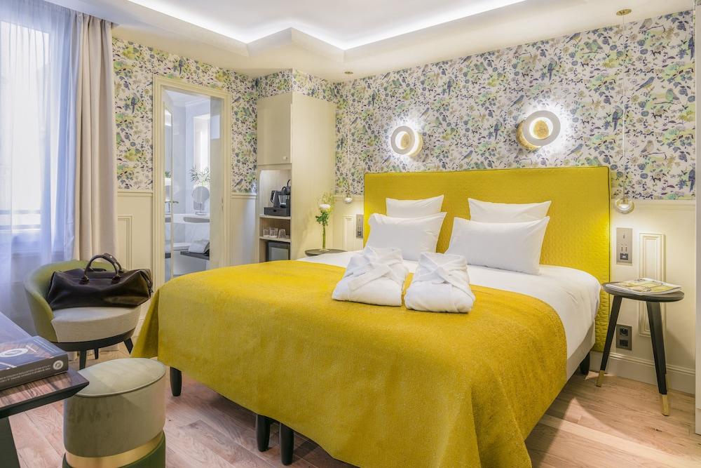 Hotel Cambon Room Type - Family Room, 2 Bedrooms, Connecting Rooms Hotel Cambon Room Type - Family Room, 2 Bedrooms, Connecting Rooms
