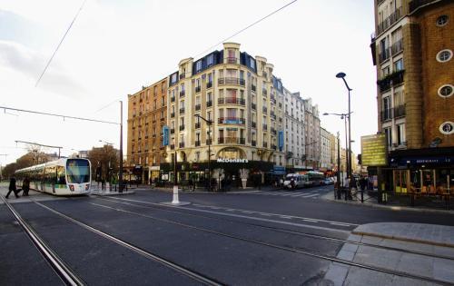 Hipotel Paris Printania Maraîchers - Tap to explore photos