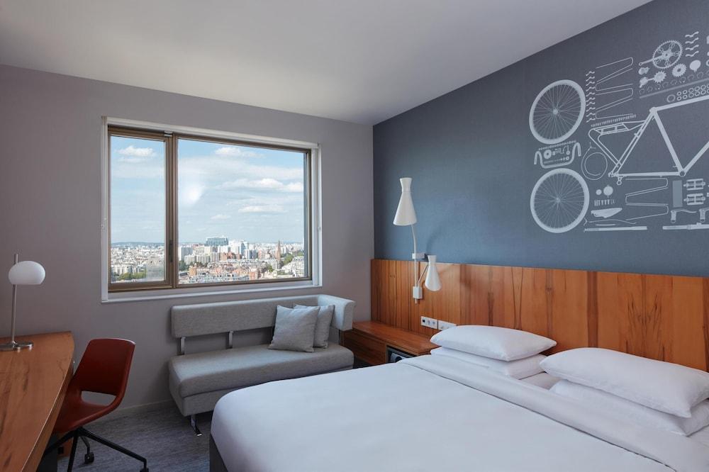 Hyatt Regency Paris Etoile - Tap to explore photos