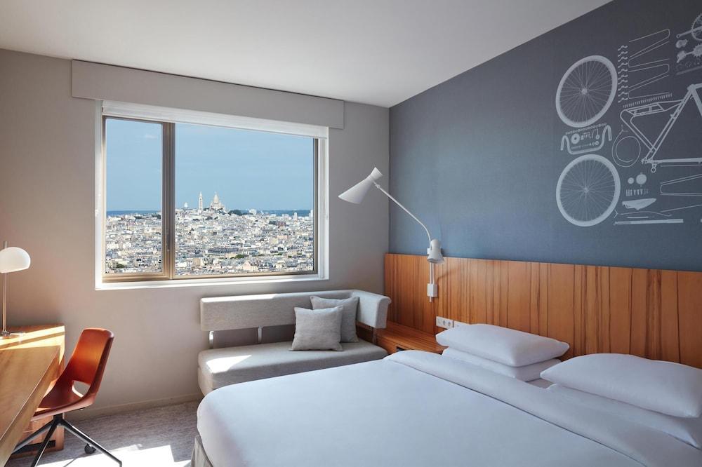 Hyatt Regency Paris Etoile Room Type - Room, 1 King Bed (Montmartre View, Deluxe) Hyatt Regency Paris Etoile Room Type - Room, 1 King Bed (Montmartre View, Deluxe)