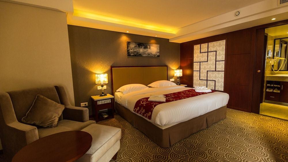 Huatian Chinagora Hotel Room Type - Suite