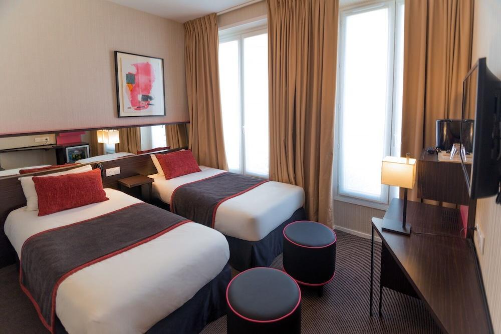 Hôtel Charing Cross - Tap to explore photos