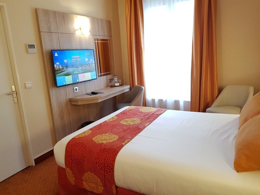 Hotel Champerret Elysees - Tap to explore photos