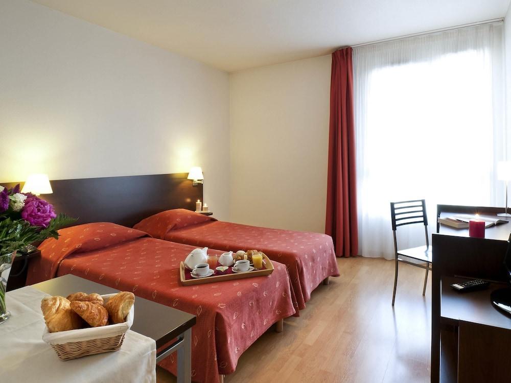 Aparthotel Adagio Access Paris Vanves Porte de Chatillon - Tap to explore photos