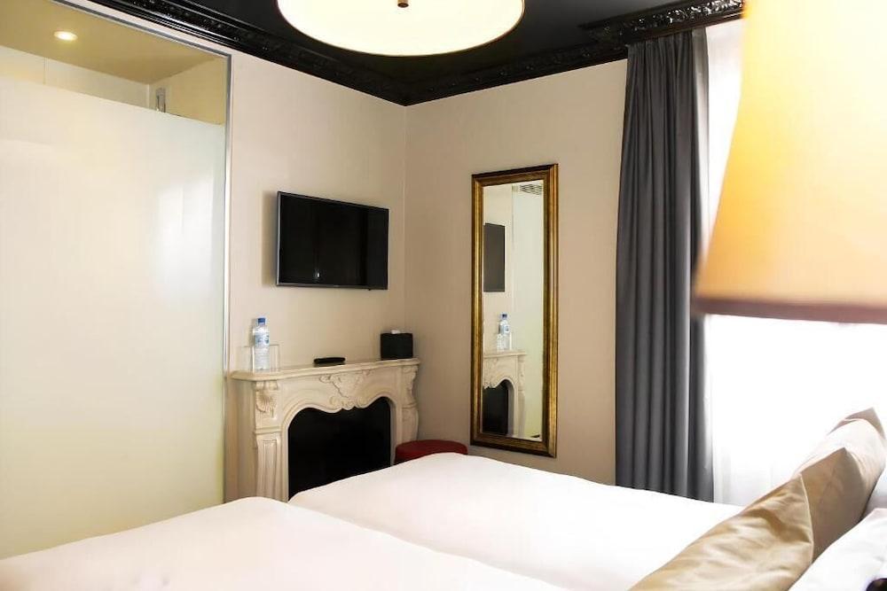 Best Western Hotel Le Montmartre Saint Pierre Room Type - Twin Room