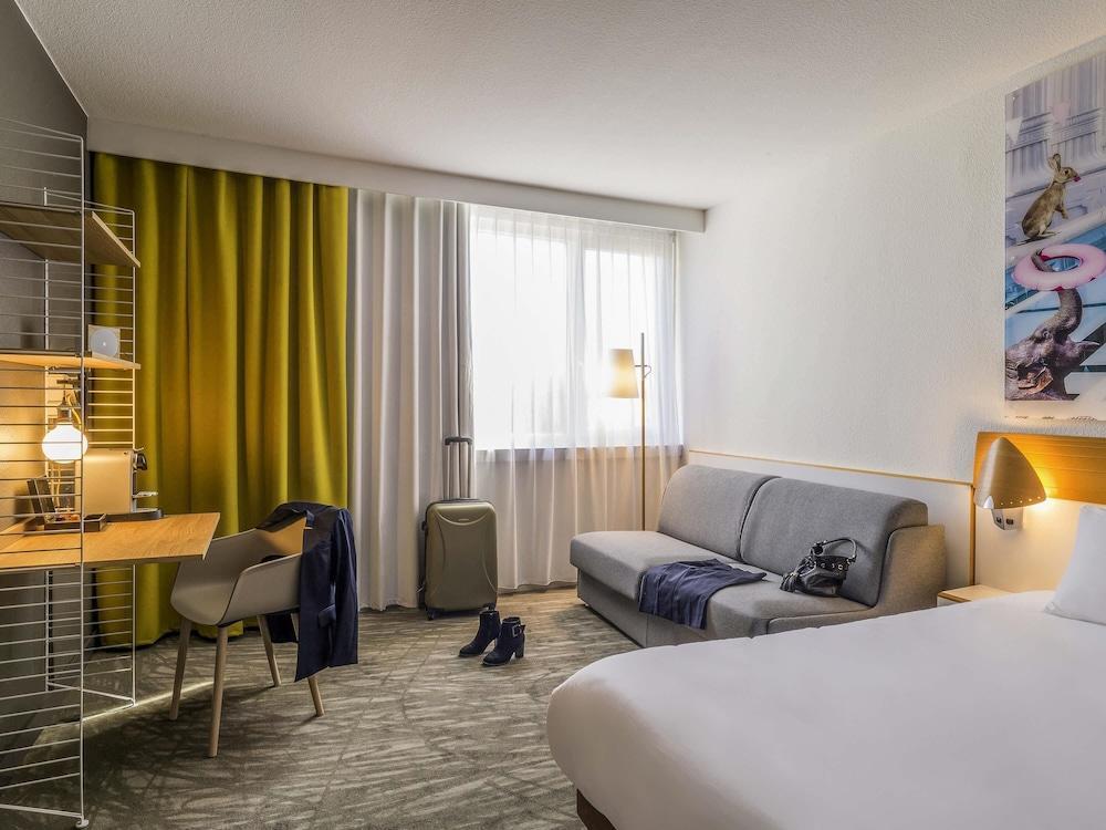 Novotel Paris Cr Room Type - Executive Room, 1 Double Bed with Sofa bed, Lake View Novotel Paris Cr Room Type - Executive Room, 1 Double Bed with Sofa bed, Lake View