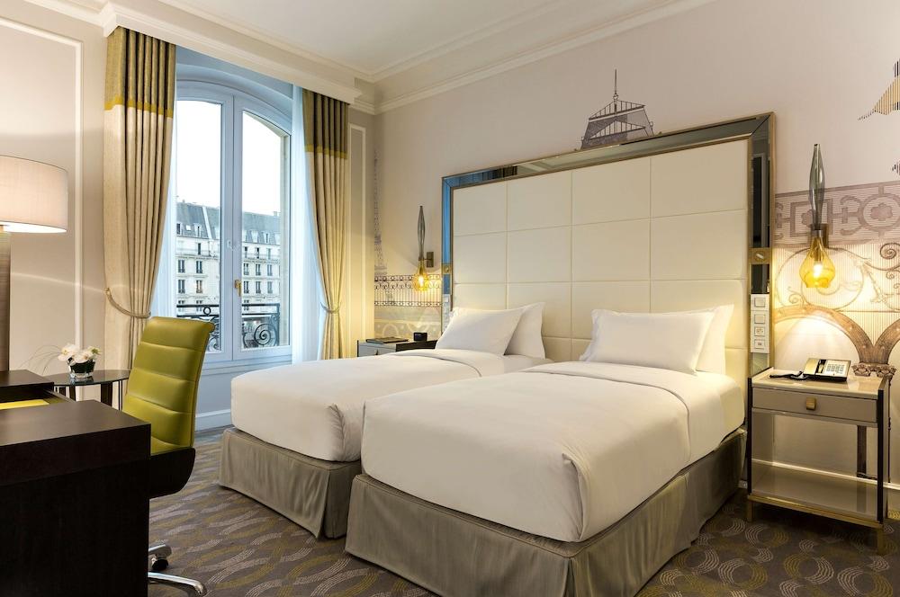 Hilton Paris Opera Room Type - DELUXE TWIN ROOM
