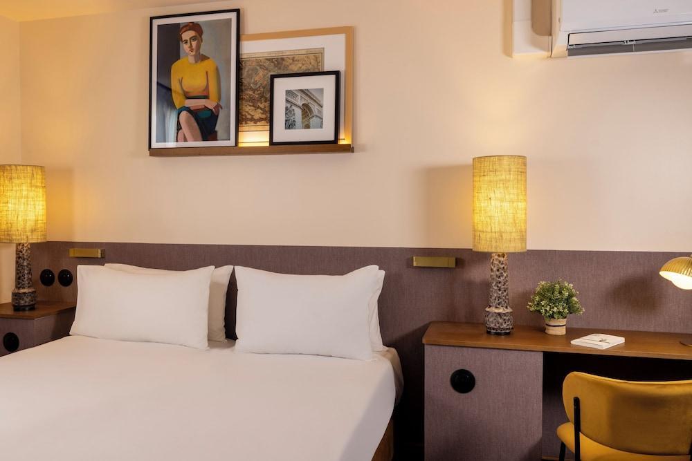 Hotel Paris La Fayette - Tap to explore photos
