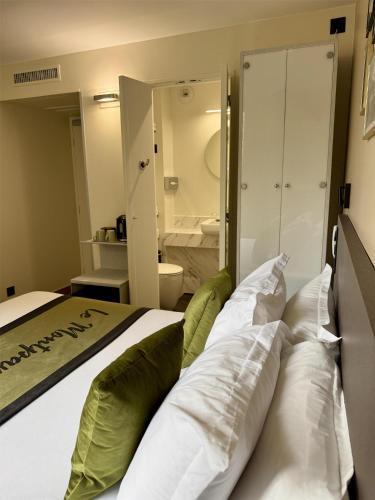 Best Western Hotel Le Montparnasse - Tap to explore photos