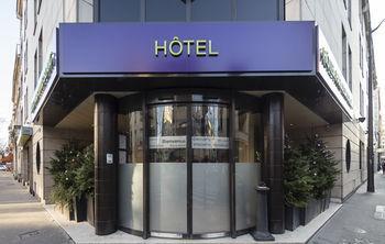 Hotel Paris Louis Blanc - Tap to explore photos