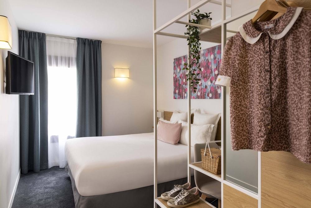 Hotel Paris Louis Blanc Room Type - Standard Double Room