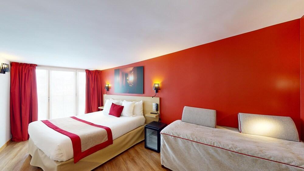 Best Western Hotel Opera Drouot Room Type - Family Room, Multiple Beds, Non Smoking (with Sofabed)