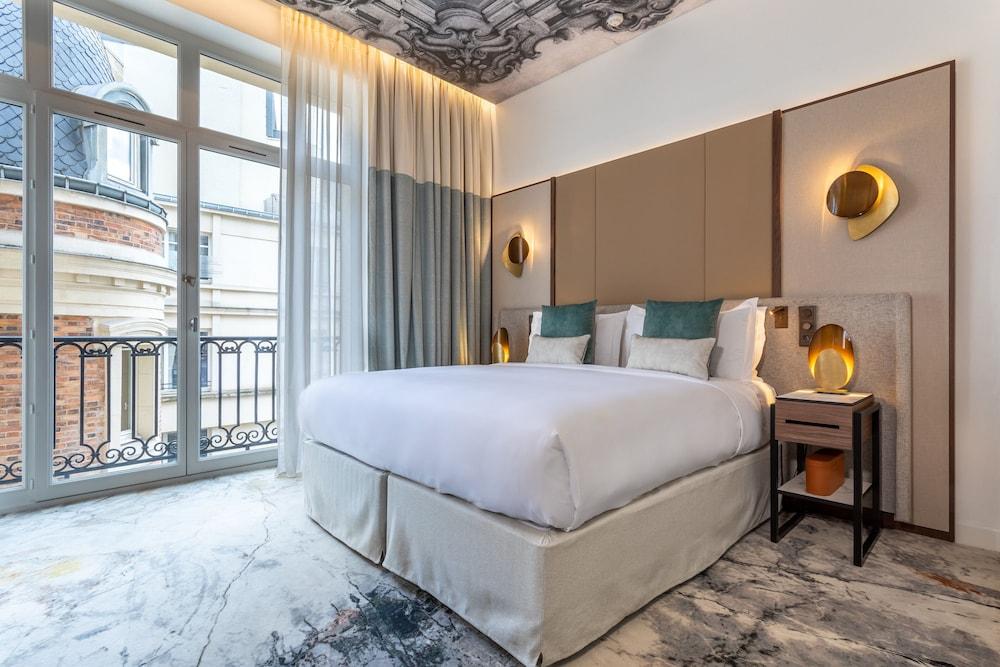 InterContinental Paris - Champs-Elys Room Type - Junior Suite, 1 King Bed, Balcony