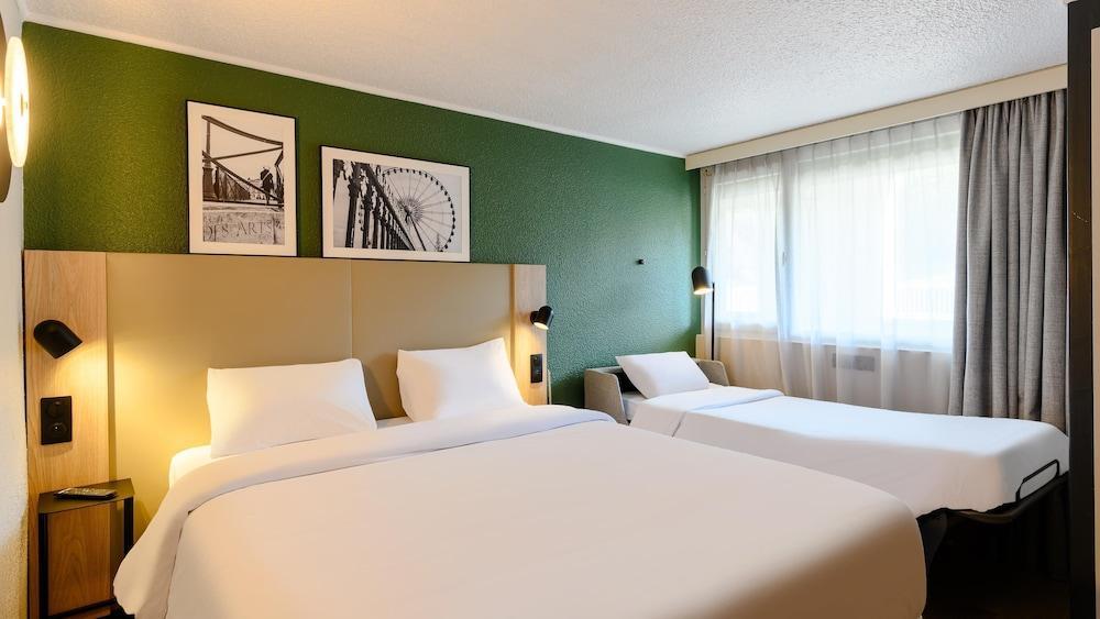 Campanile Paris Est - Bobigny Room Type - Standard Room, 1 Queen Bed with Sofa bed
